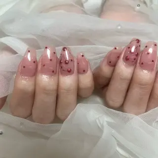 ネイル 🎀𝐶𝐻𝐼𝑆 𝐴𝑇𝑂🎀のネイルデザイン