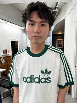 ショート パーマ メンズ グランジヘア 無造作ヘアHYUGAのヘアスタイル