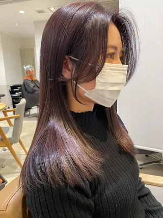 ロング 顔まわりカラー特化 赤津百合絵のヘアスタイル