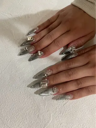 ネイル SLASH saranのネイルデザイン