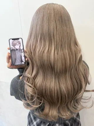 ロング カラー インナーカラー 推し ブリーチ  髪質改善のヘアスタイル
