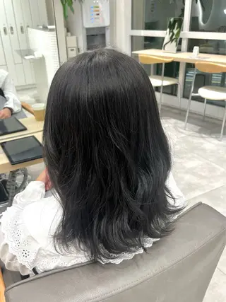 ミディアム manami/ ハッシュレイヤーのヘアスタイル