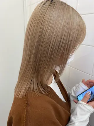 ミディアム aoi ♡グレージュ ・ベージュカラーのヘアスタイル