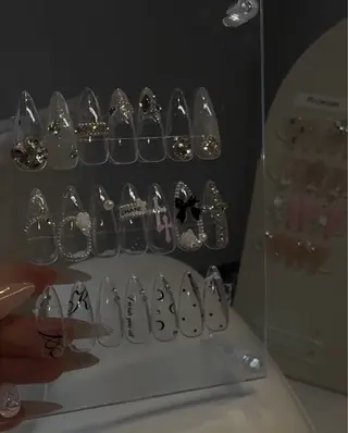 ネイル 𝑐𝑜𝑐𝑜 ໒꒱のネイルデザイン