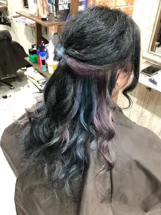 カラー みやもと まなみのヘアスタイル