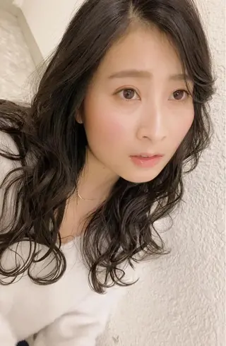ロング 村阪 由美子のヘアスタイル