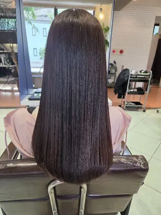 ロング 武鹿野 光江のヘアスタイル