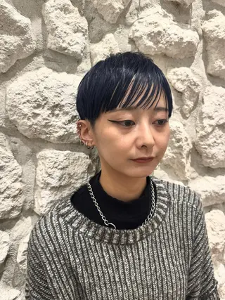 ショート カラー Yuzuha .のヘアスタイル