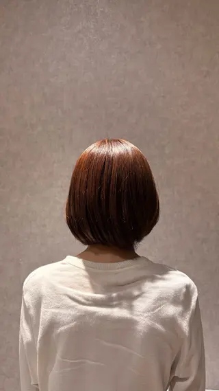 カラー 西 ひよのヘアスタイル