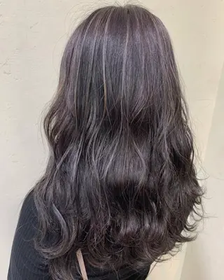 セミロング カラー mina .のヘアスタイル