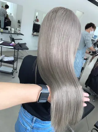 ロング カラー 齋藤 梨乃のヘアスタイル