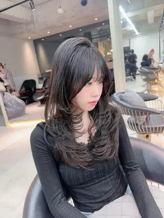 セミロング カラー ヘアアレンジ ARIA💎縮毛矯正 ブリーチ💎複雑履歴のヘアスタイル