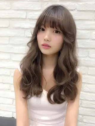 ロング カラー 遠藤 眞実のヘアスタイル