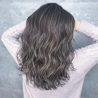 セミロング カラー _WHITE芝本 賢吾【天王寺店】のヘアスタイル