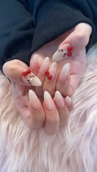 ネイル crystal ⭐︎ colorのネイルデザイン