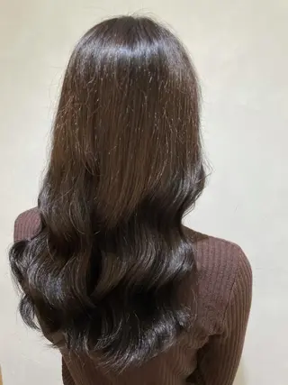 ロング 髪質改善お任せ ください♪ひとみのヘアスタイル