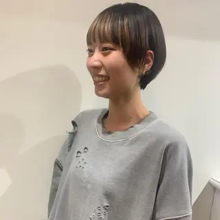 ショート カラー stylist店長 岡本真依のヘアスタイル