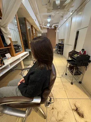 ミディアム 青山 光のヘアスタイル