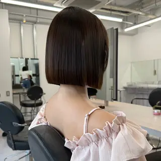ミディアム 鍋田/ 渋谷/ 縮毛矯正／レイヤーのヘアスタイル