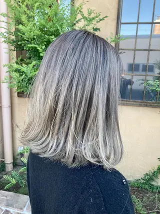 カラー WEST✂︎AKI HIRO✂︎大和高田のヘアスタイル