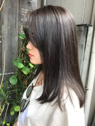 セミロング カラー mana 暖色カラーカットのヘアスタイル