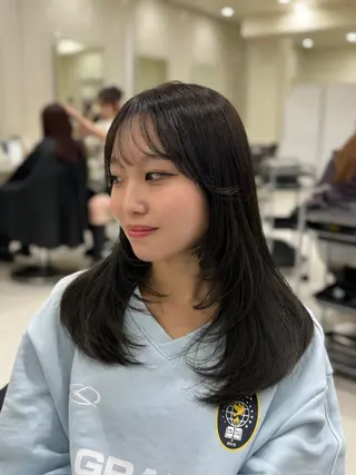 カラー 🤍韓国大人っぽ ベージュMAI🤍のヘアスタイル
