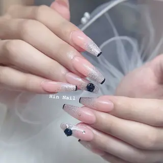 ネイル Hin Nailsのネイルデザイン