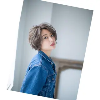 ショート (スタイリスト)牧 好美のヘアスタイル