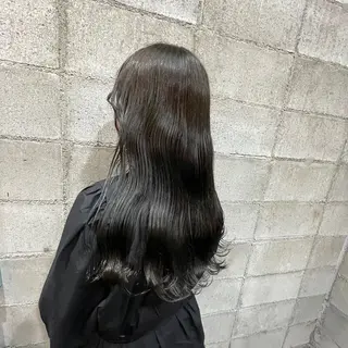 ロング カラー luau ao cahoのヘアスタイル