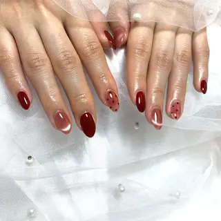 ネイル Yu-Ri (ゆうり)のネイルデザイン