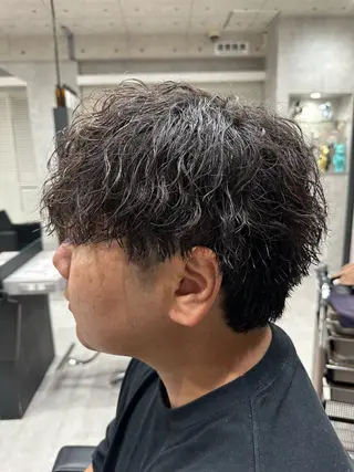 ショート パーマ メンズ ユウ🪄 パーマ指名No1のヘアスタイル