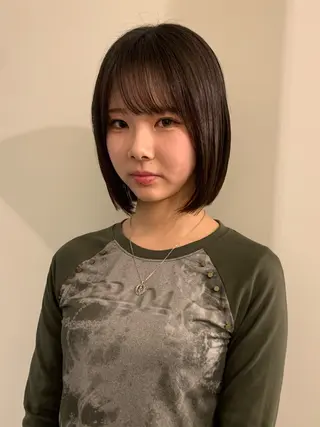 ショート カラー 落合希 Olivebeigeのヘアスタイル