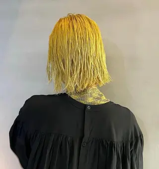 カラー 長江 績のヘアスタイル