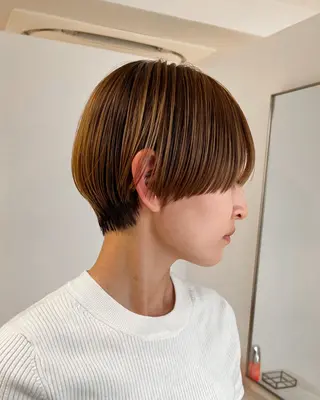 ショート カラー 【骨格診断カット】 .のヘアスタイル