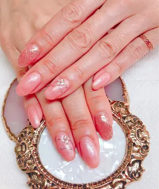 ネイル CROWN プライベートサロンのネイルデザイン