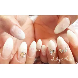 ネイル Lily Nailsのネイルデザイン