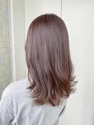 セミロング カラー 透けるベージュ/ 艶カラー♡のヘアスタイル
