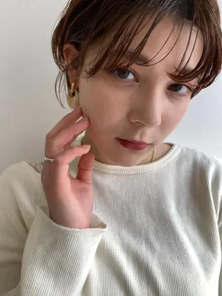 ショート ボブ/ハイトーン REINAのヘアスタイル