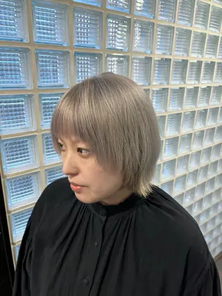 ショート カラー モトハシ マサキのヘアスタイル