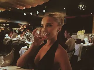 ロング karin🪩海外風 バタフライカットのヘアスタイル