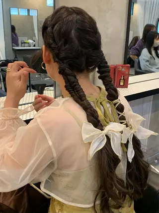 ロング ヘアアレンジ 落合希 Olivebeigeのヘアスタイル