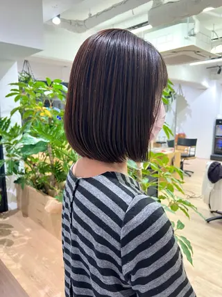 ミディアム カラー 艶ベージュ/オリーブ カラー🫒airiのヘアスタイル