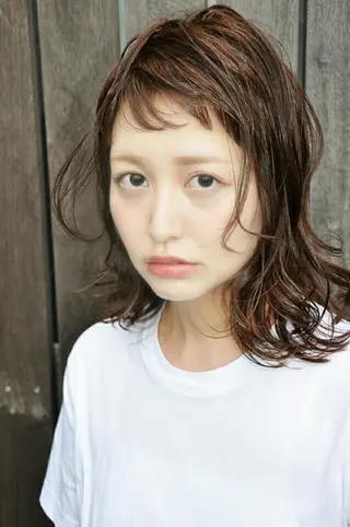 ミディアム カラー パーマ セミロング ロング OKAMOTO SUSUMUのヘアスタイル