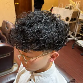 ショート パーマ 山下 徹のヘアスタイル