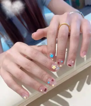 ネイル 高木 維麗絲のネイルデザイン