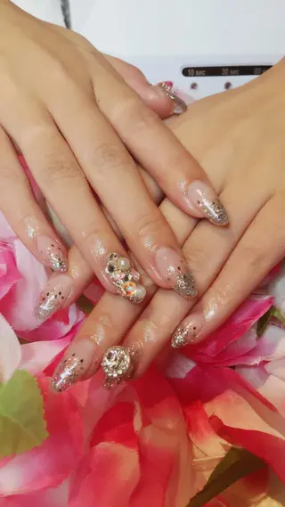 ネイル 長さ出し専門 nynaのネイルデザイン