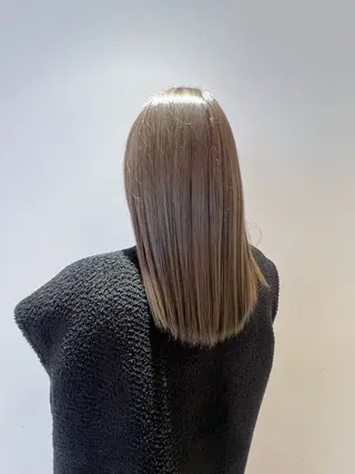 セミロング カラー 山本 麗のヘアスタイル