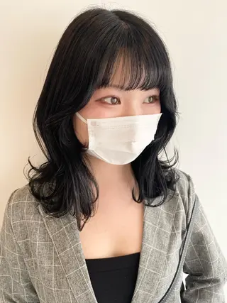 ミディアム カラー レイヤー・ハッシュ ・ウルフカット/川崎のヘアスタイル