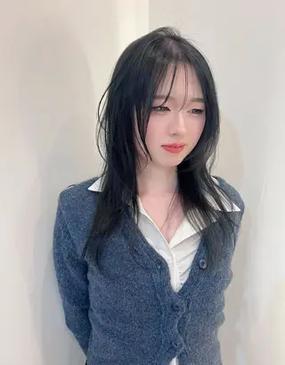 セミロング カラー 興津/韓国レイヤー ダブルカラー美髪縮毛のヘアスタイル