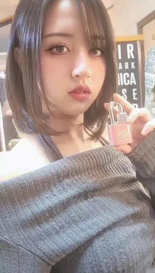 ミディアム sinistra シニストラ　足利山下店所属・再来率94％原宿足利 表参道★シニストラのヘアスタイル